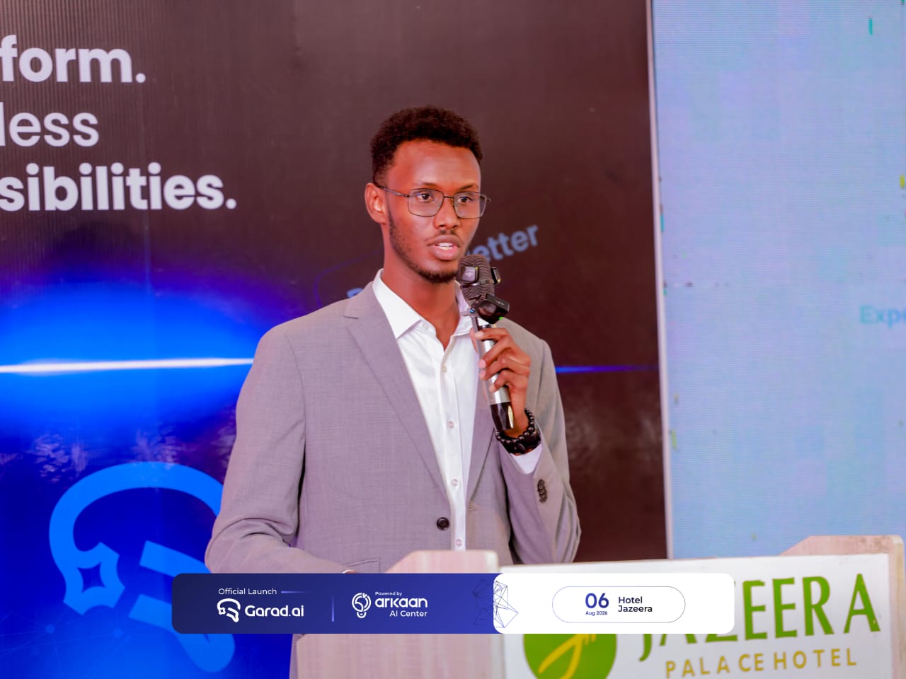 Jabir Osman Gedi presenting Garad AI